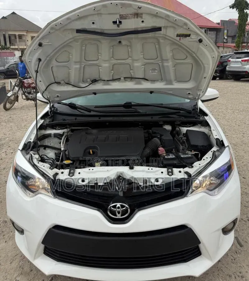 Toyota Corolla 2016 White