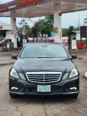 Mercedes-Benz E350 Base 4dr Sedan RWD (3.5L 6cyl 7A) 2012 Black