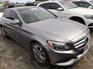 Mercedes-Benz C300 2016 Gray