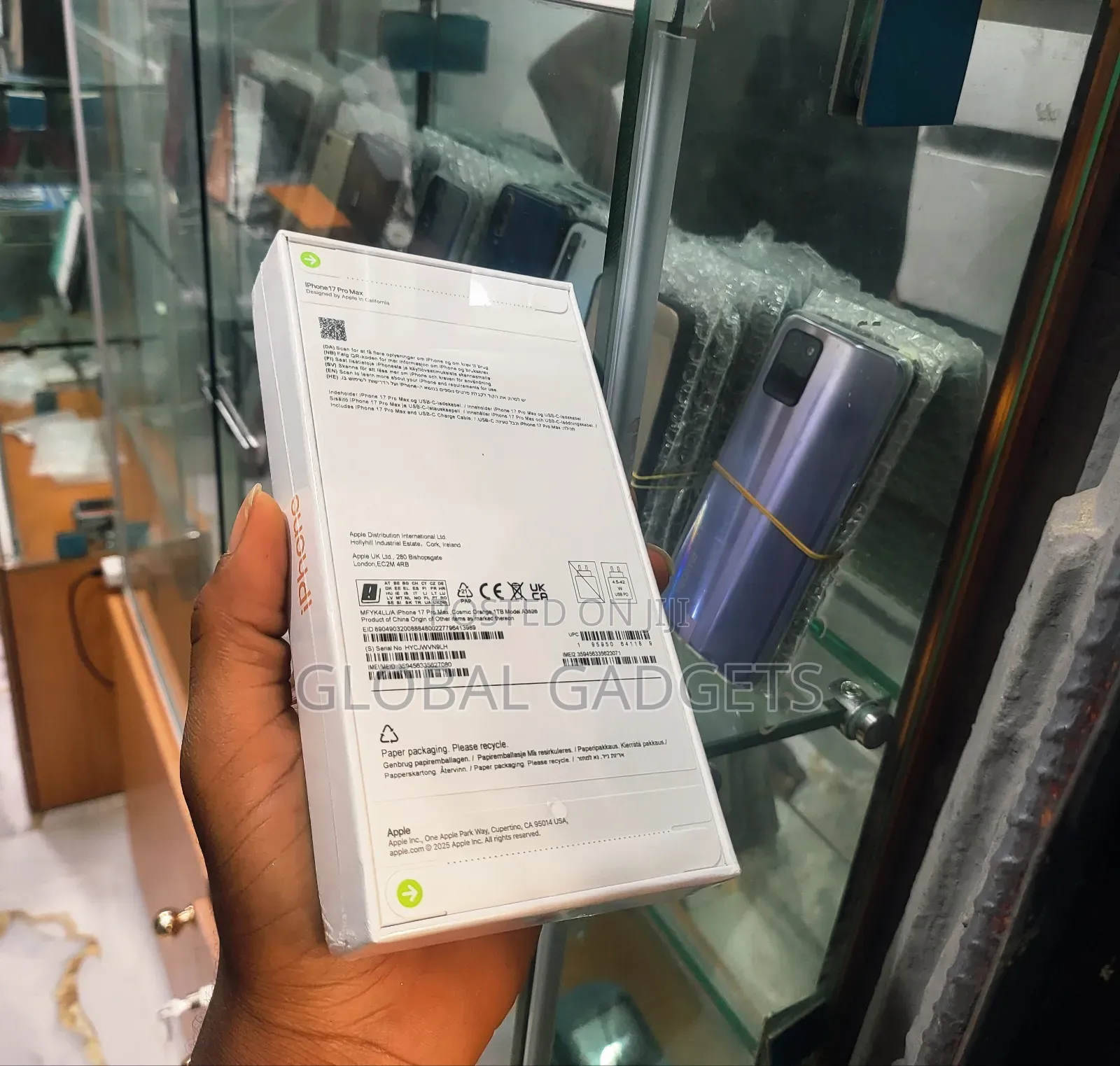 New Apple iPhone 17 Pro Max 1 TB Gold
