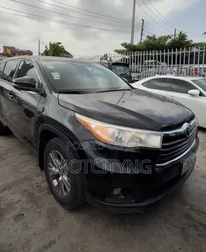 Toyota Highlander 2016 Black