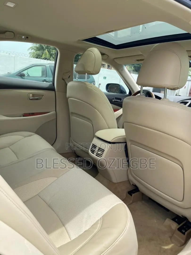 Lexus ES 2012 Blue
