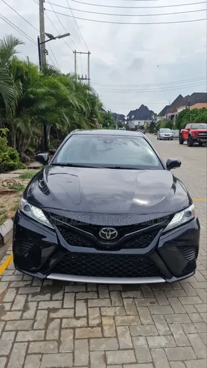 Toyota Camry XSE V6 FWD (3.5L 6cyl 8AM) 2018 Black