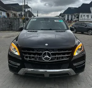 Mercedes-Benz M Class ML350 4MATIC 4dr SUV AWD (3.5L 6cyl 7A) 2015
