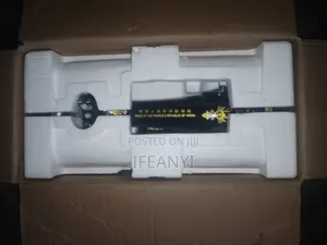 Manual Sewing Machine in Good Condition