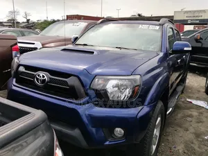 Toyota Tacoma 2015 Blue