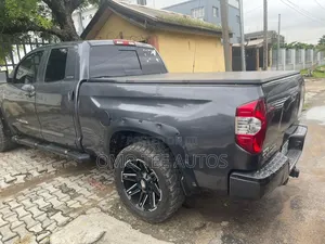 Toyota Tundra Double Cab 4x4 Limited 2011 Gray