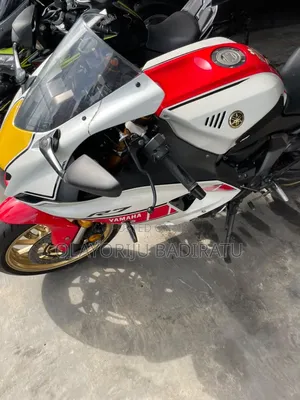 Yamaha YZF-R 2023