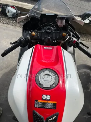 Yamaha YZF-R 2023
