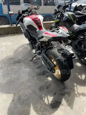 Yamaha YZF-R 2023
