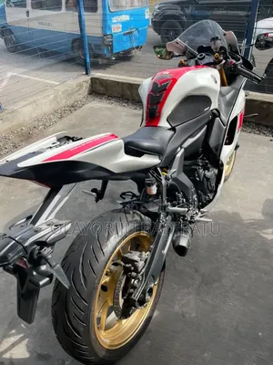 Yamaha YZF-R 2023