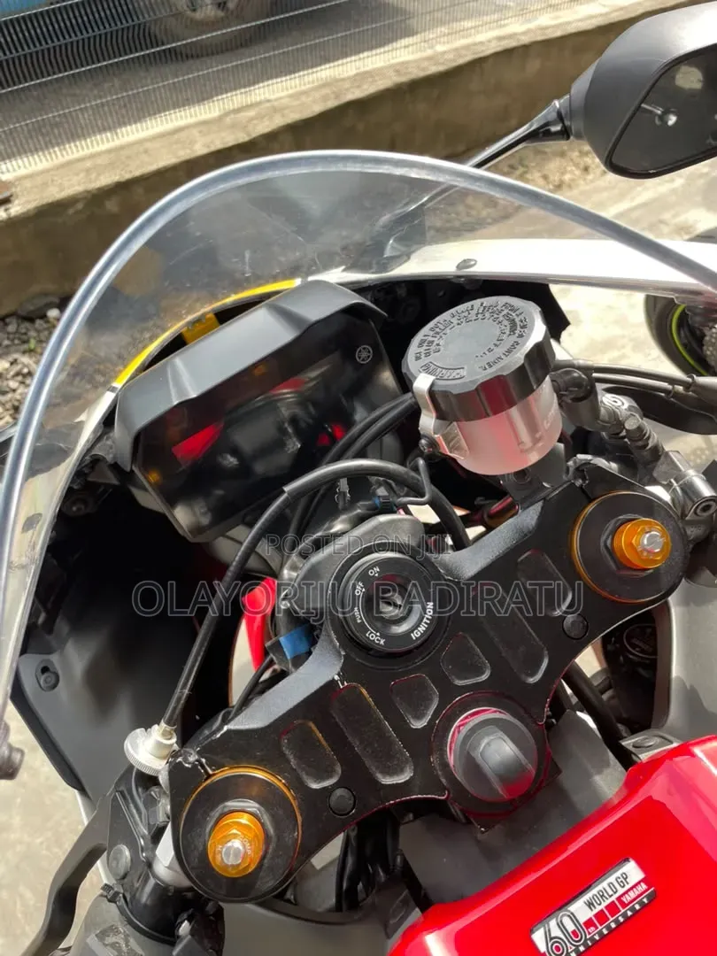Yamaha YZF-R 2023