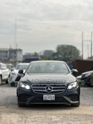 Mercedes-Benz E300 4Matic AWD Sedan (2.0L 4cyl 9A) 2017 Black