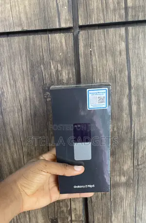 New Samsung Galaxy Z Flip 5 256 GB Pink