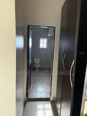 3bdrm Block of Flats in Jahi for rent