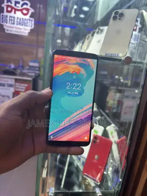OnePlus 5T 128 GB Black
