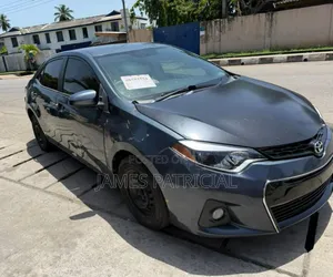 Toyota Corolla 2016 Gray
