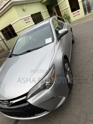 Toyota Camry SE 4dr Sedan (2.5L 4cyl 6A) 2017 Silver