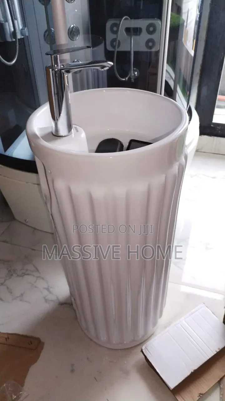 Round High Quality Standing Basin
