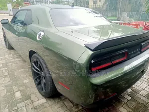 Dodge Challenger GT 2023 Green