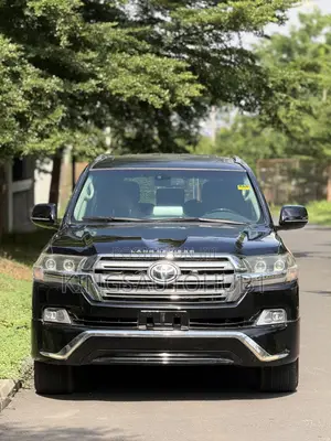 Toyota Land Cruiser 4.6 V8 GX-R 2013 Black
