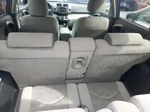 Toyota RAV4 3.5 4x4 2010 Blue