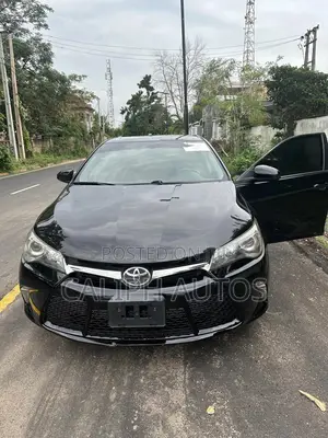 Toyota Camry SE 4dr Sedan (2.5L 4cyl 6A) 2017 Black
