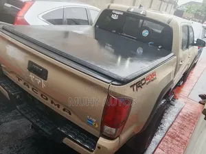 Toyota Tacoma TRD Off Road 2018 Brown