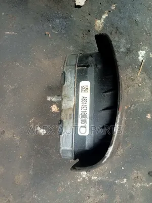Clean Tokunbo Steering Wheel Horn Pad for GMC Acadia