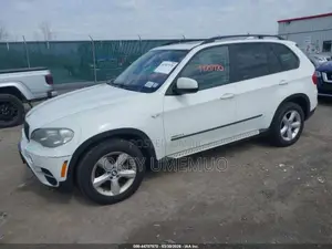 BMW X5 xDrive35i Premium AWD (3.0L 6cyl 8A) 2013 White