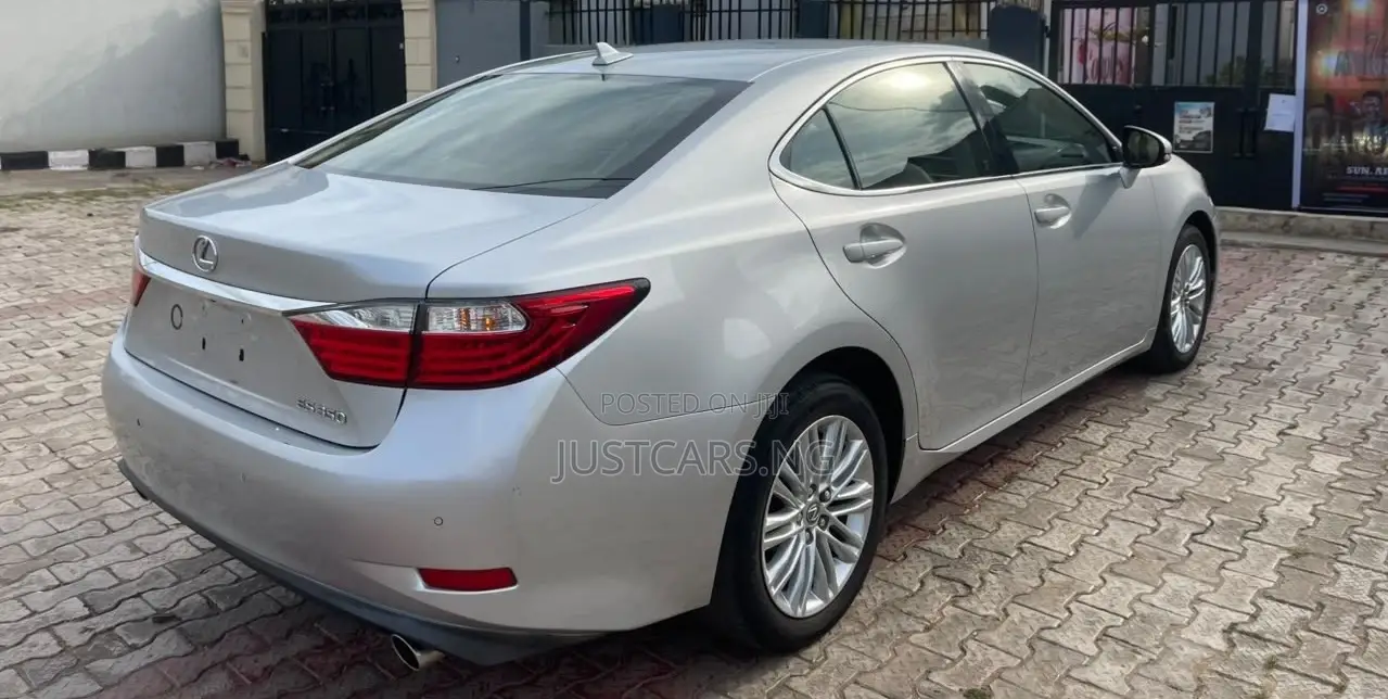 Lexus ES 2013 Silver
