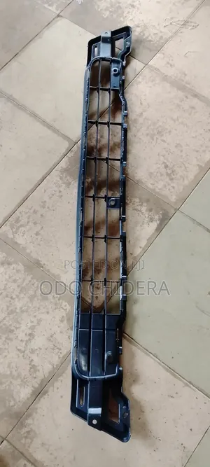 Down Grill Hiace 2015 Model