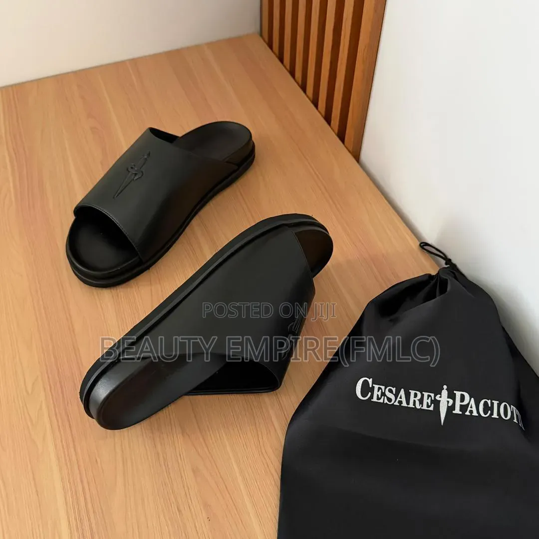 Cesaro Piccoti Luxury Black Slide