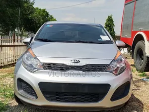 Kia Rio SX 4dr Hatchback (1.6L 4cyl 6A) 2014 Silver