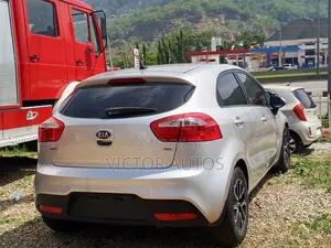 Kia Rio SX 4dr Hatchback (1.6L 4cyl 6A) 2014 Silver