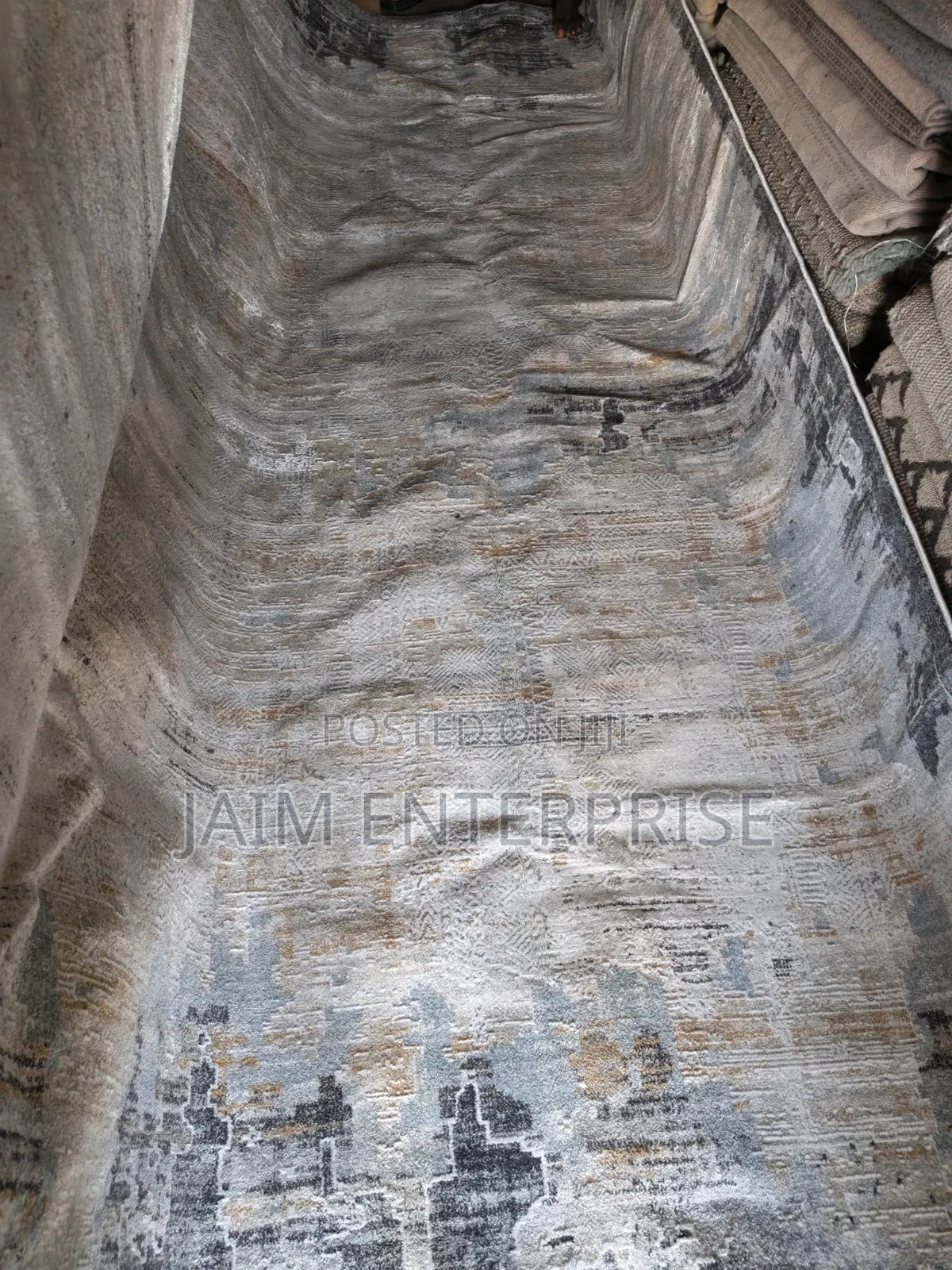 Contemporary Sky 8 by 10 Rug