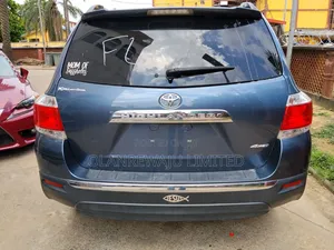 Toyota Highlander Limited 2012 Blue
