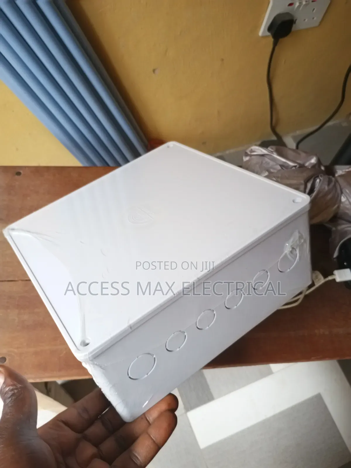 9 by 9 Adaptable Boxes