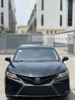 Toyota Camry SE (2.5L 4cyl 8A) 2019 Black