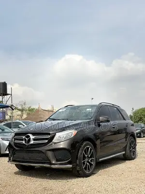Mercedes-Benz GLE-Class 2016 Brown
