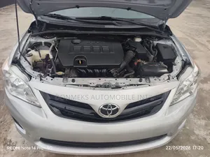 Toyota Corolla 2013 Silver