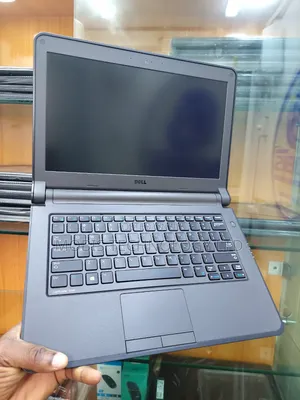 Laptop Dell Latitude 3350 8GB Intel Core i5 HDD 500GB