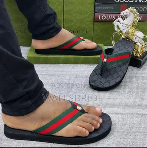 Zara Slides