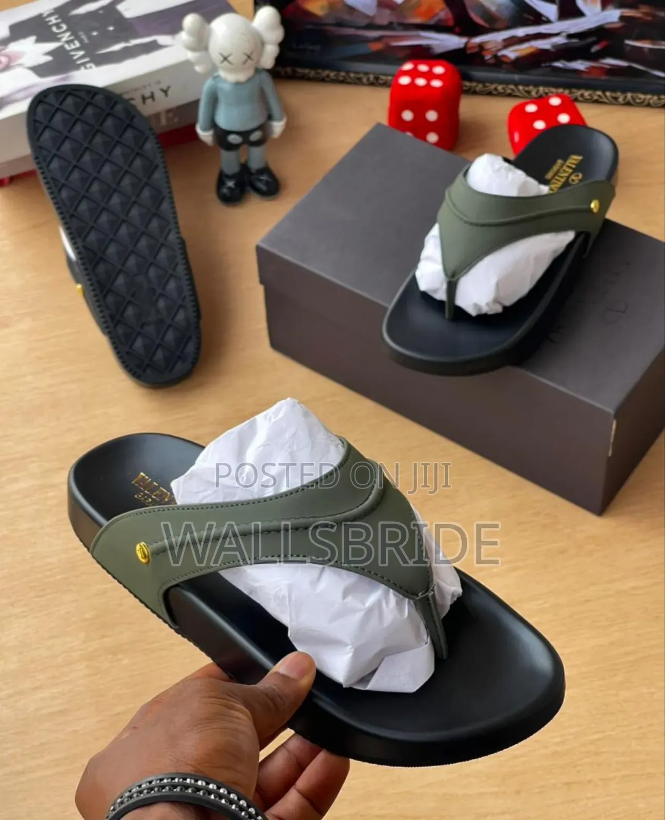 Zara Slides