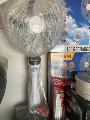 Qasa 18” Rechargeable Fan (Curvy)