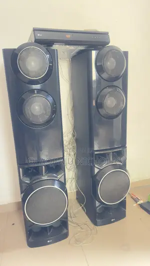 Lg 1250 Watts Powerful Home Theater Aud LHD 687