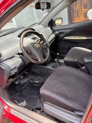 Toyota Yaris 2008 Red
