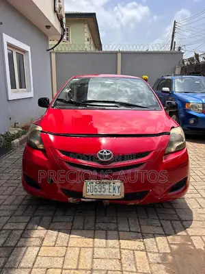 Toyota Yaris 2008 Red