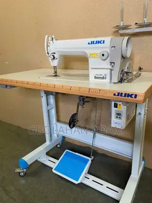 Juki Industrial Sewing Machine Complete With Energy Saving Servo Motor