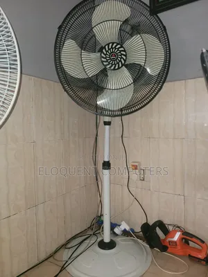 Standing Fan (28 Inches)